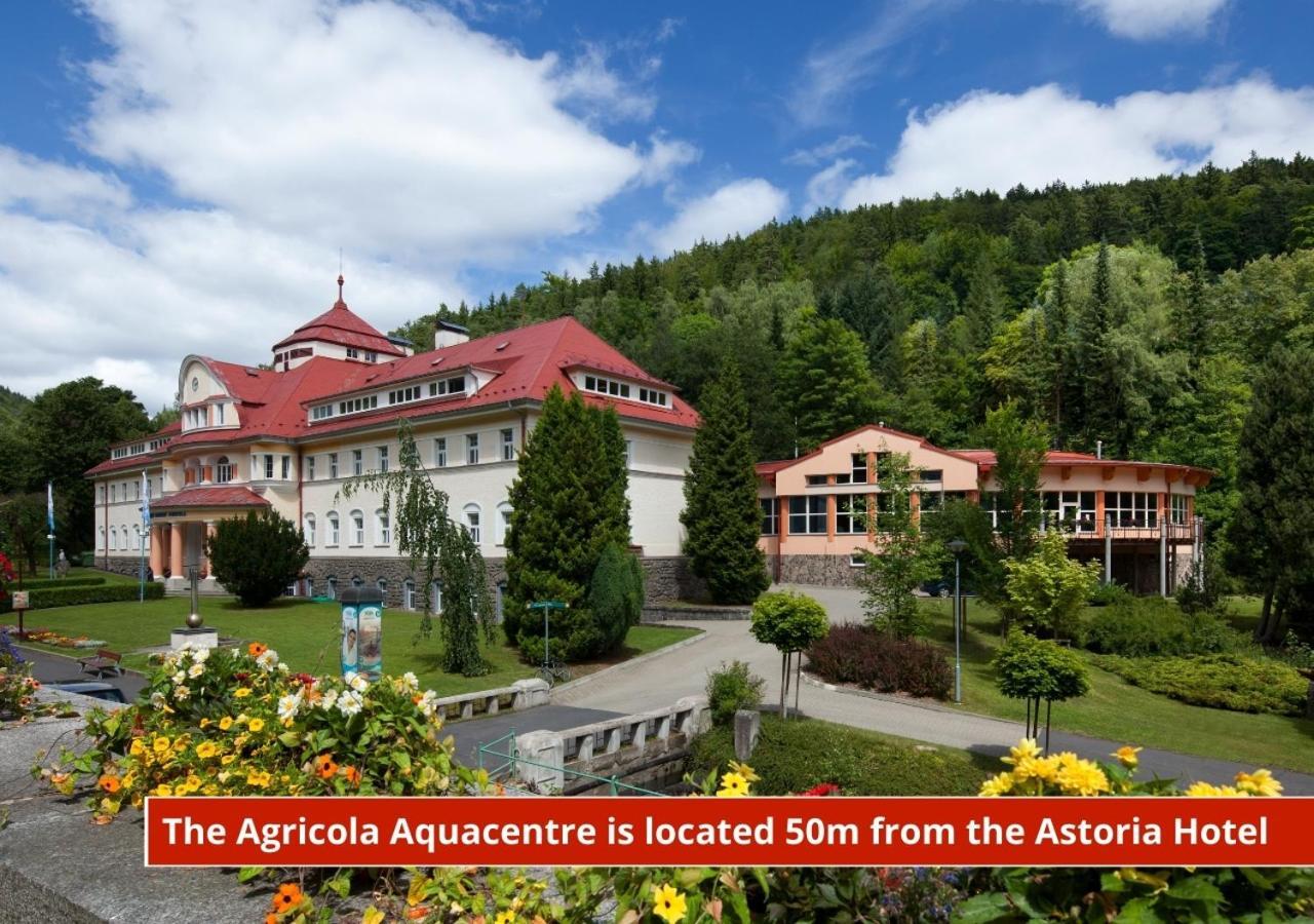 Hotel Astoria Jachymov Bagian luar foto