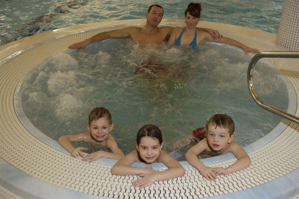 Hotel Astoria Jachymov Bagian luar foto